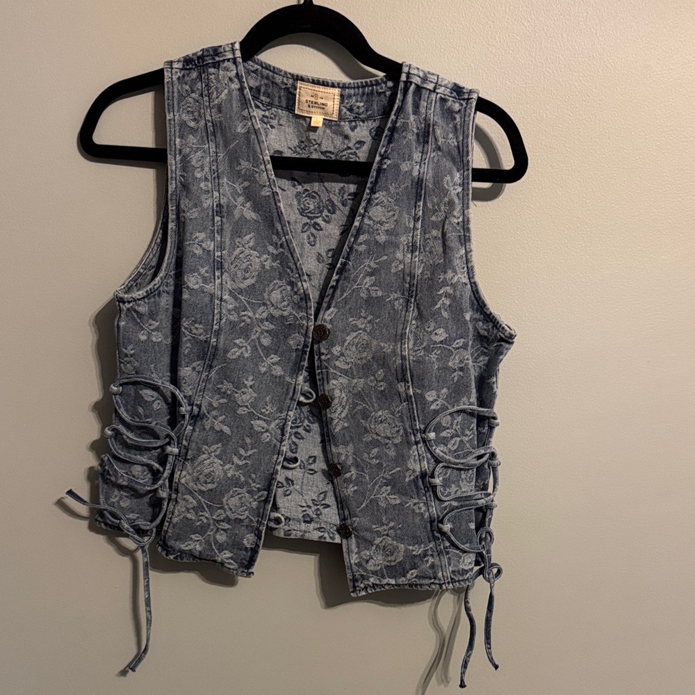 Floral Denim Sleeveless Top